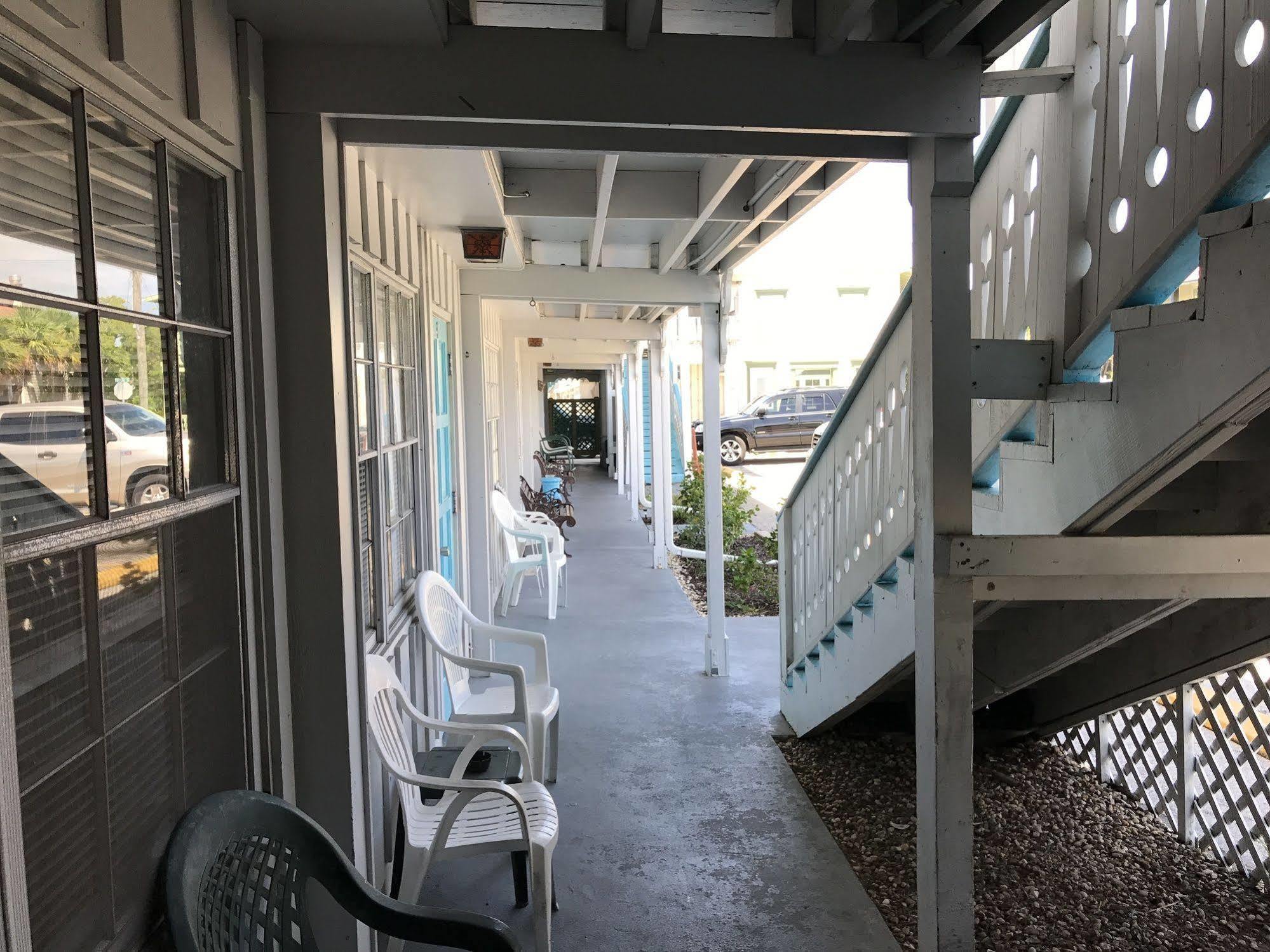 Cedar Inn Cedar Key Buitenkant foto